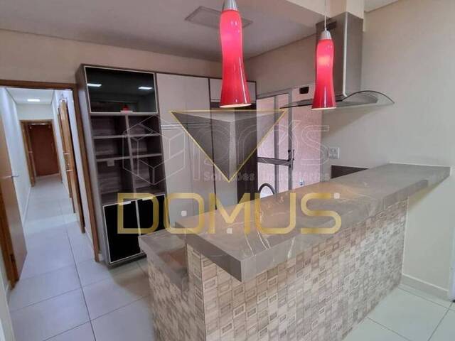 Casa para Venda em Ribeirão Preto - 3