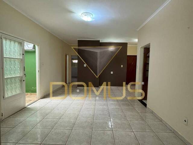 Casa para Venda em Ribeirão Preto - 2