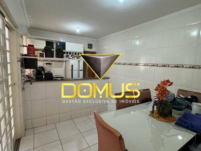 Casa para Venda em Ribeirão Preto - 4