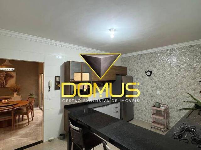 Casa para Venda em Ribeirão Preto - 2
