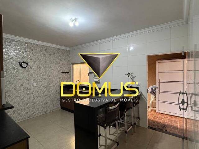 Casa para Venda em Ribeirão Preto - 3