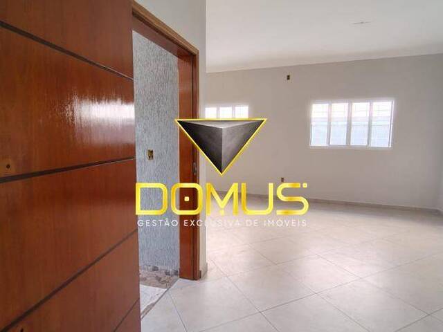 Casa para Venda em Ribeirão Preto - 2