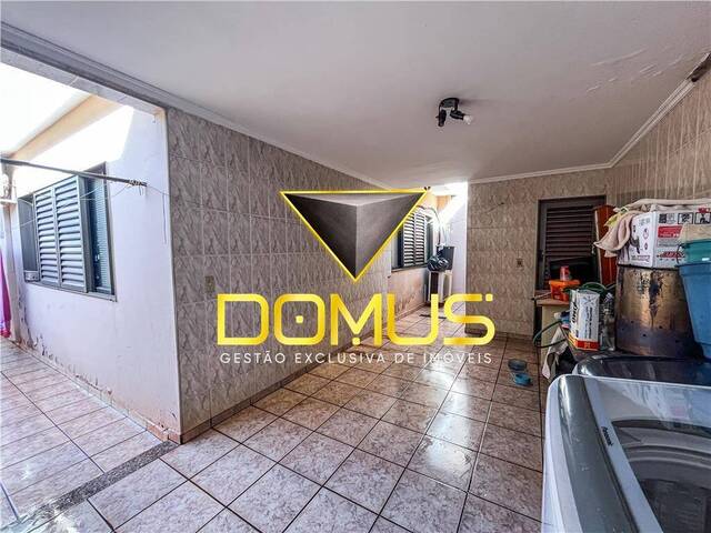 Casa para Venda em Ribeirão Preto - 3