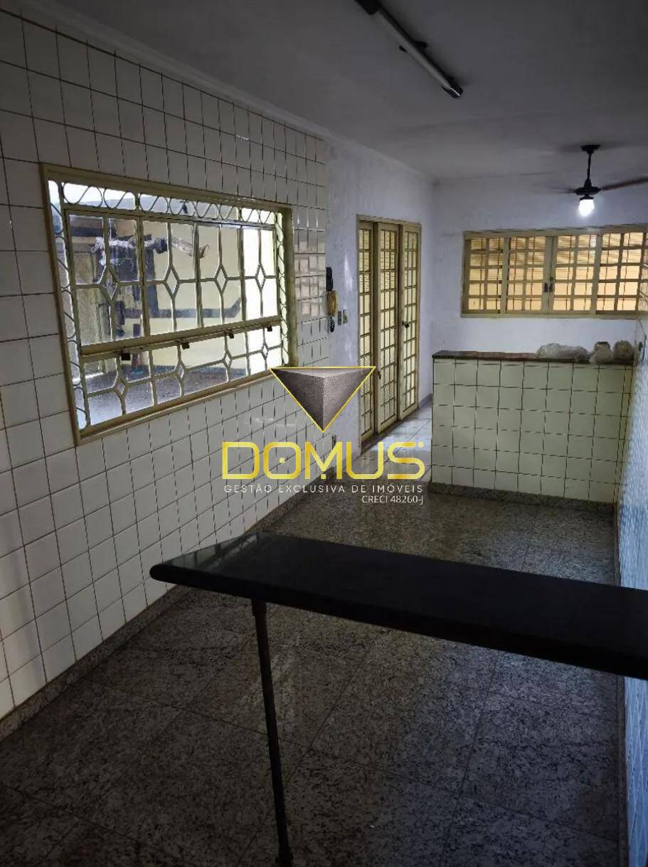 Casa, 3 quartos, 170 m² - Foto 1