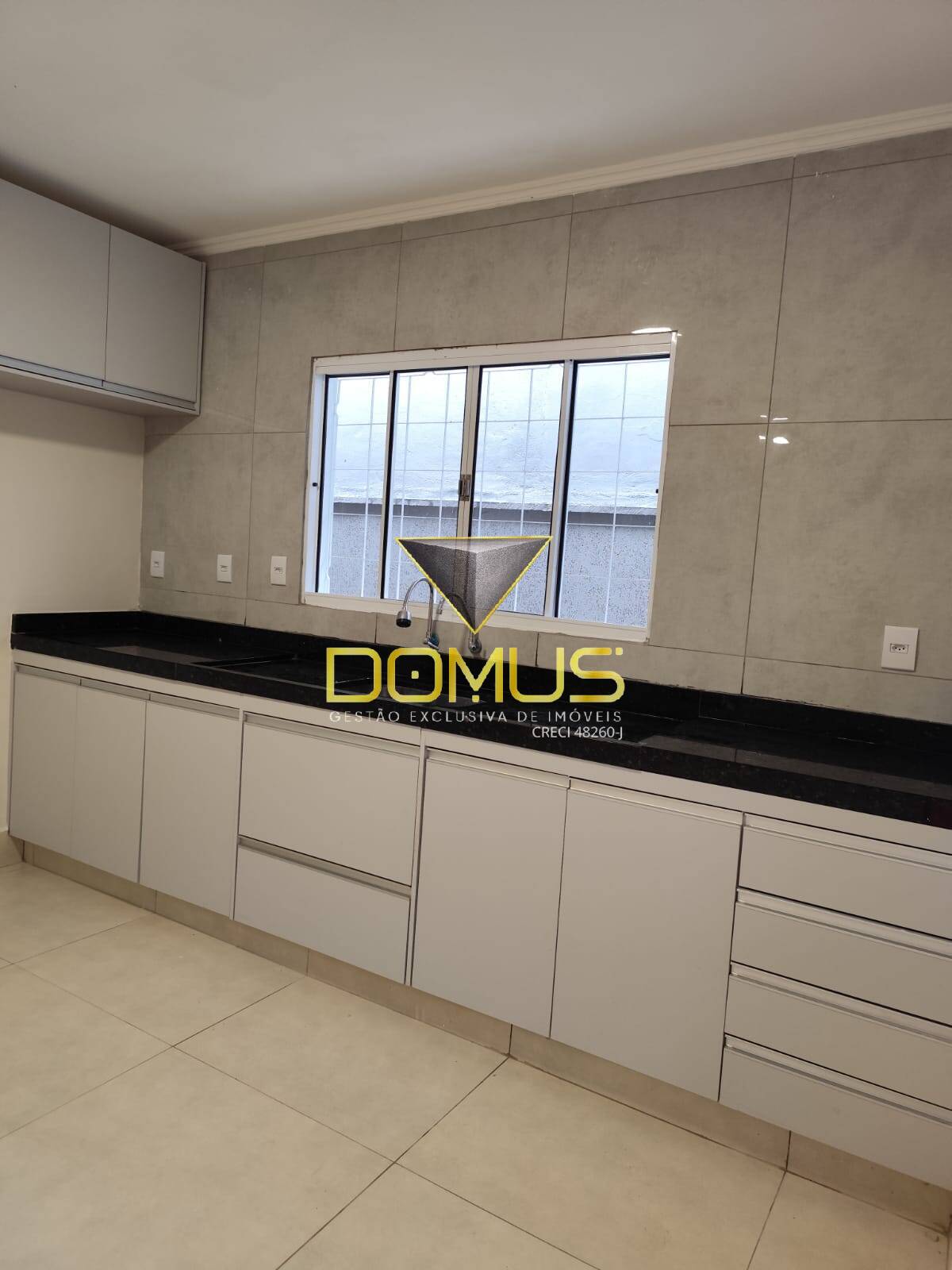 Casa, 3 quartos, 189 m² - Foto 1