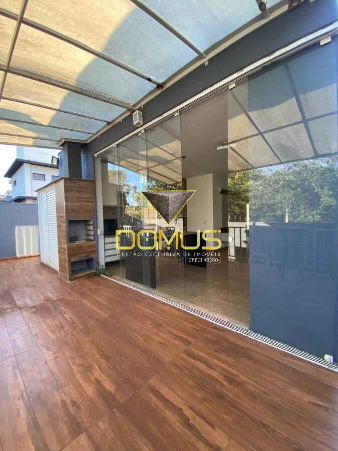 Casa, 3 quartos, 141 m² - Foto 3