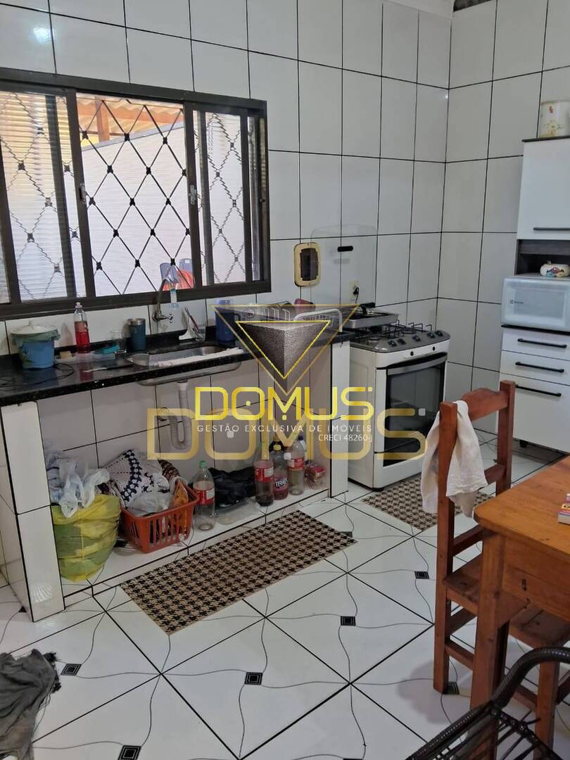 Casa, 5 quartos, 170 m² - Foto 1